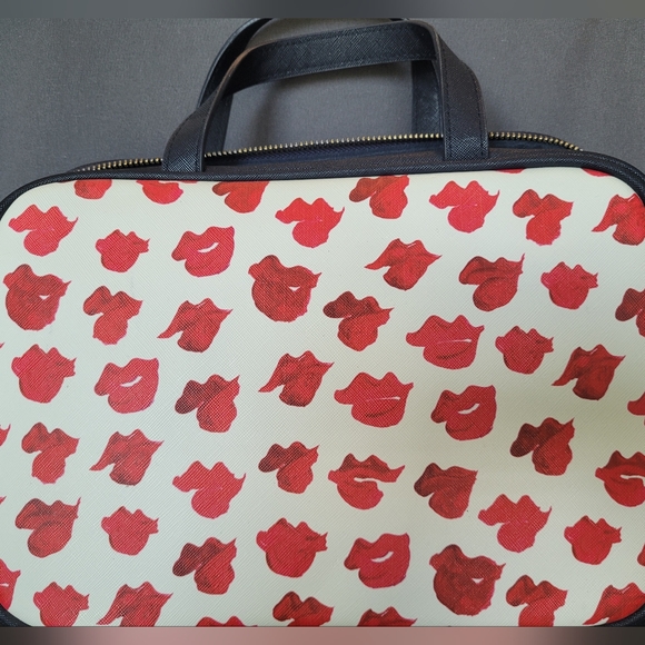 Estee Lauder makeup bag - Picture 2 of 3